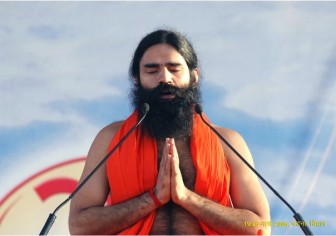 Apex court pulls up Delhi Police, Ramdev for violence