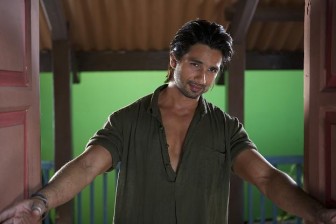 Despite shoe bites, Shahid shoots ‘Teri Meri Kahaani’