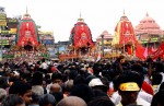 Lakhs converge on Puri for Rath Yatra