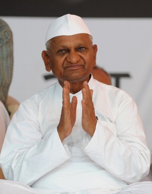 Anna Hazare begins fast, calls for real ‘swaraj’