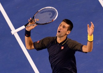Djokovic beats Murray to complete Australian Open hat-trick