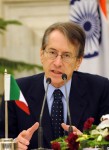 Italian foreign minister quits to protest marines’ return