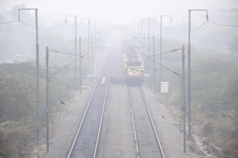 Fog affects trains, flights in Delhi, no relief Tuesday
